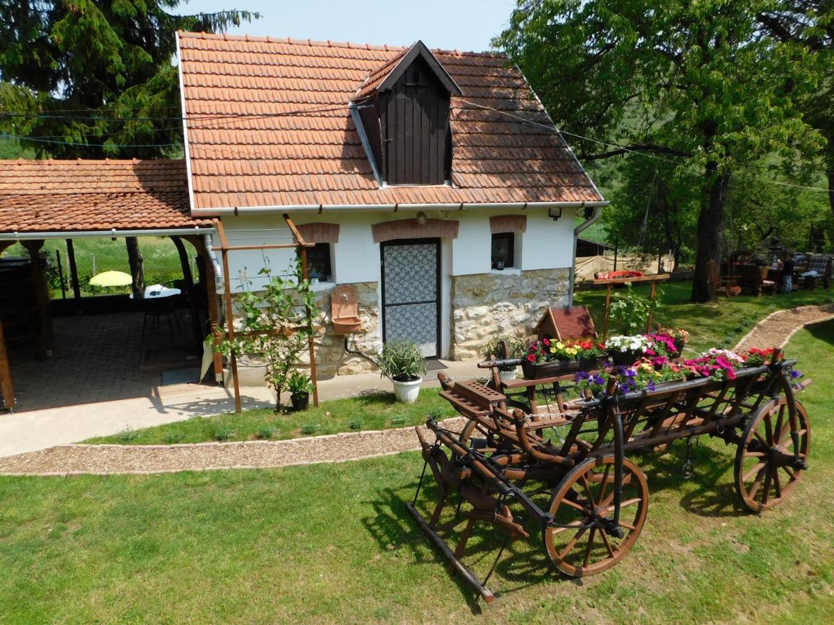 Korkóstoló Vendégházak Aggtelek Exterior foto